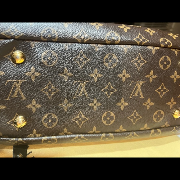 Louis Vuitton Pallas Monogram Noir w/ black cowhide trim, brown handles. - Picture 7 of 14